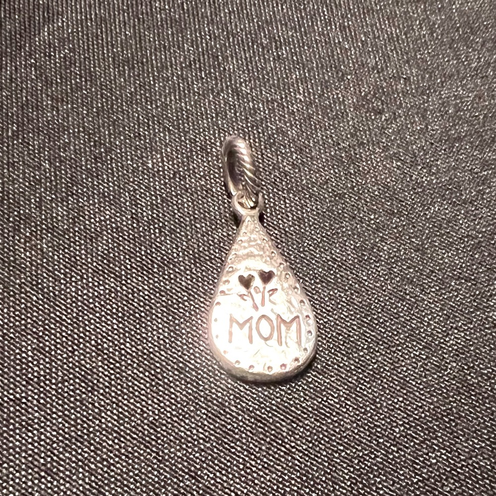 Brighton Mom charm